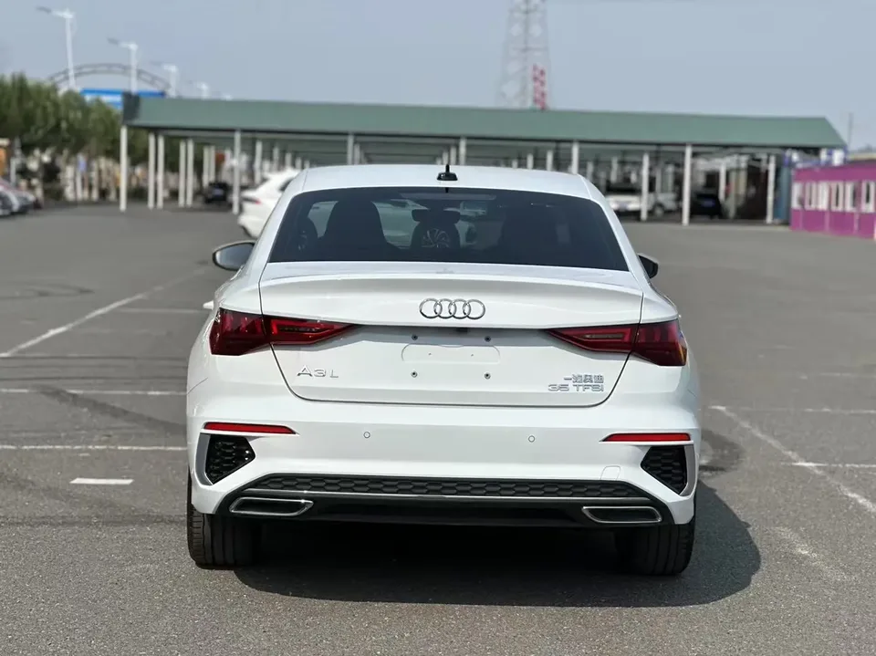 Audi A3 Audi A3 2024 A3L Limousine 35 TFSI Fashion Sports 2024 — миниатюра 2
