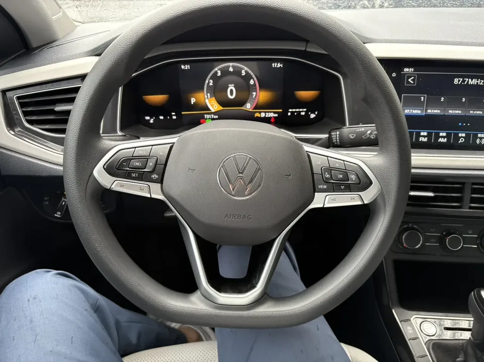 Volkswagen Lavida Lavida 2023 New 1.5L Automatic New Edition 2023 — thumbnail 4