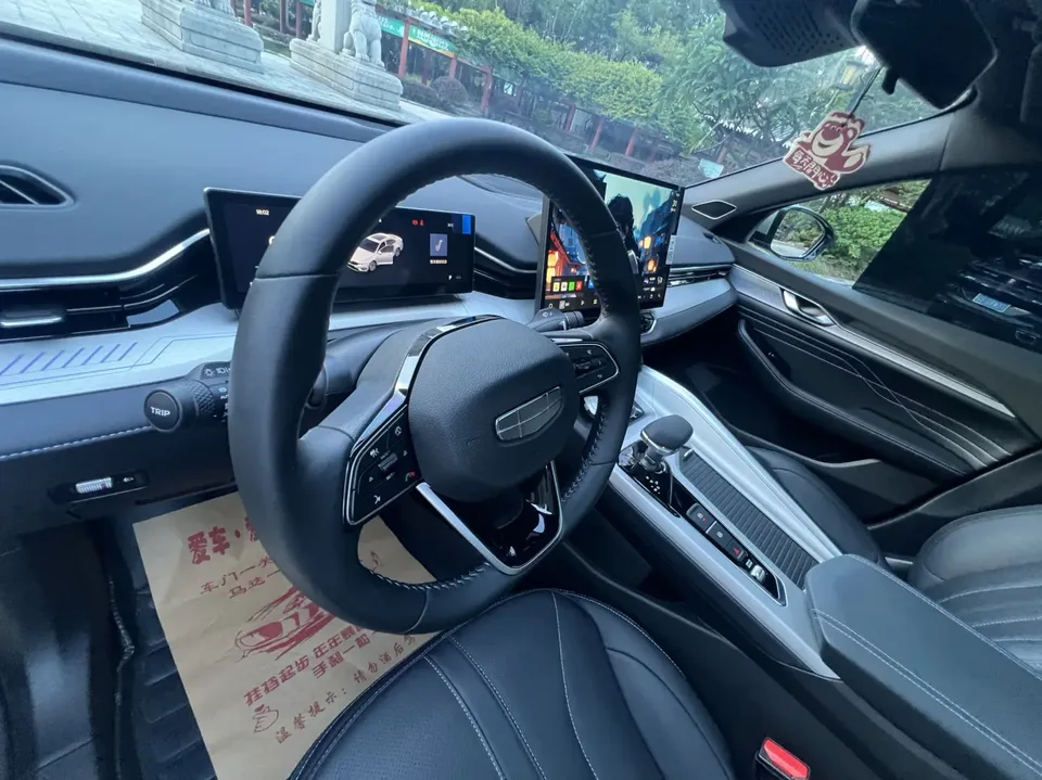 Geely Preface Xing Rui 2025 1.5T Dongfangyao Kunlun Edition 2025 — thumbnail 4