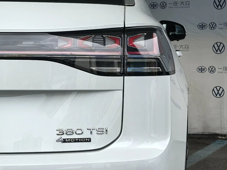 Volkswagen Tayron Tanyue 2023 380TSI 4WD R-Line High Energy Edition 2023 — миниатюра 3