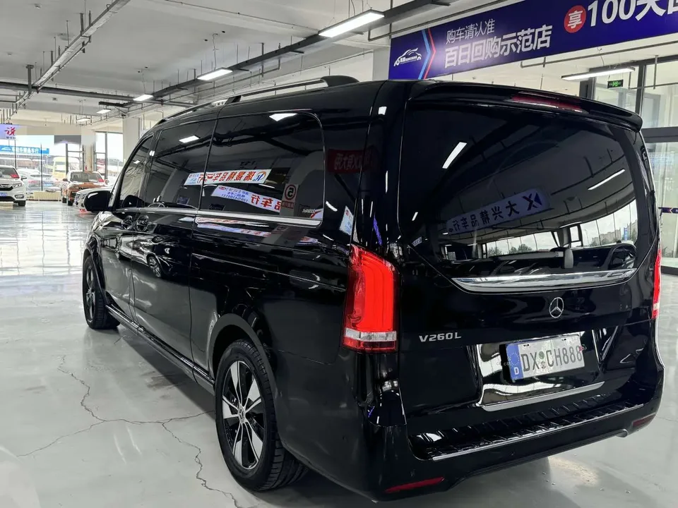 Mercedes-Benz V-Класс Mercedes Benz V Class 2020 V 260 L Long Wheelbase Luxury Edition 2022 — thumbnail 2