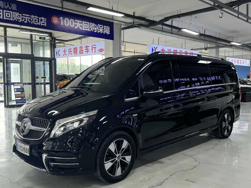 Mercedes-Benz V-Класс Mercedes Benz V Class 2020 V 260 L Long Wheelbase Luxury Edition 2022 — photo 1, buy with delivery to Moscow
