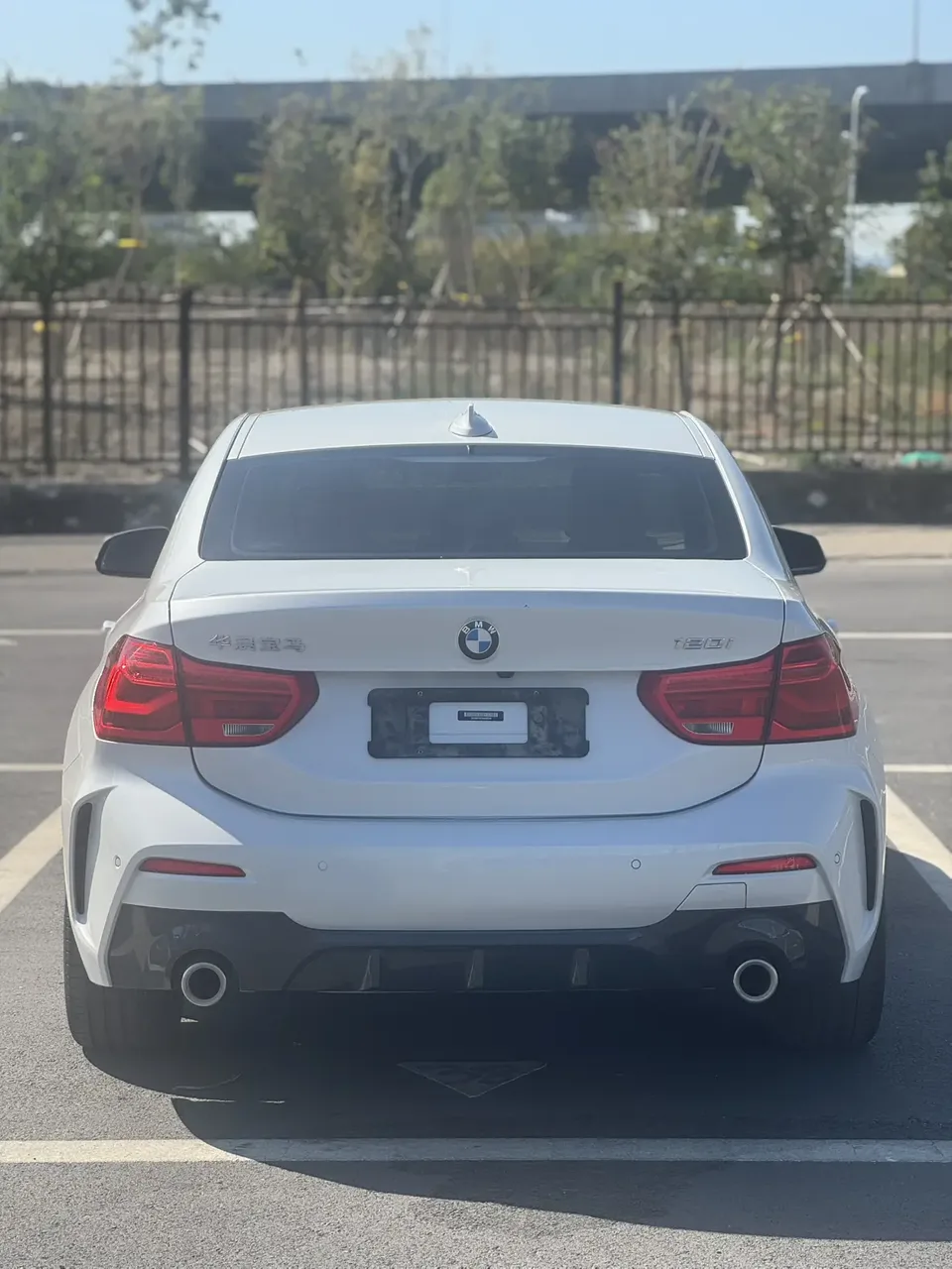 BMW 1 Series BMW 1 Series 2023 120i M Sport 2022 — миниатюра 2