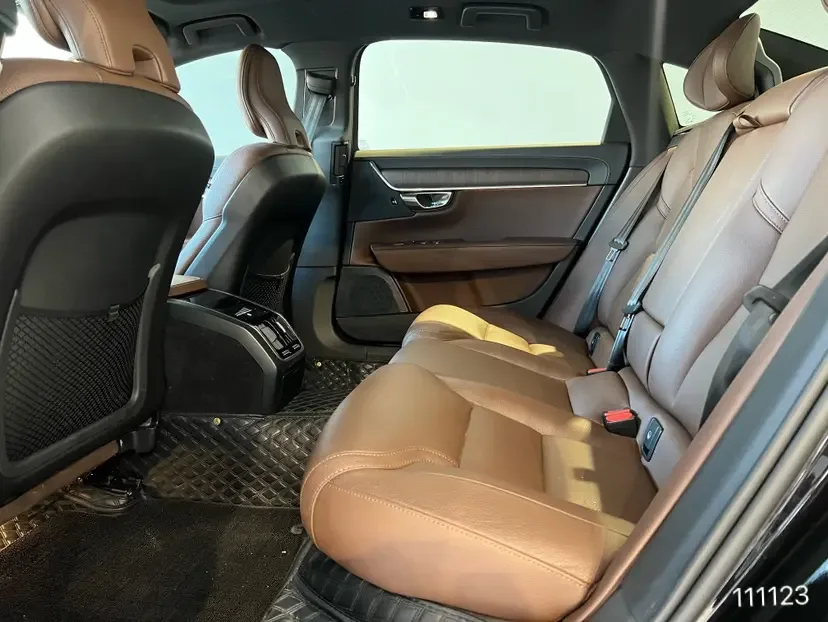 Volvo S90 S90 2025 Volvo S90 2025 B5 Zhiyuan Luxury Edition 2025 — thumbnail 3