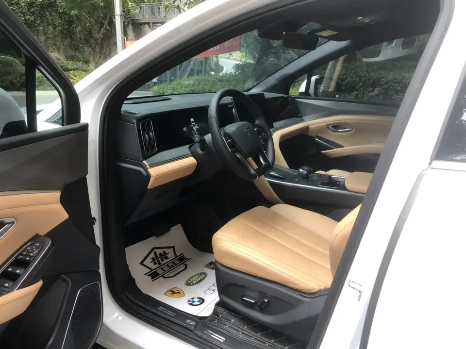 BYD Song L DM DM-i 112KM Leading Model 2024 — миниатюра 4