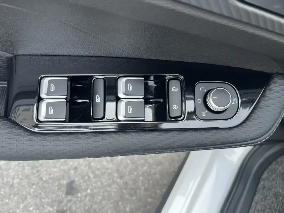 Geely Binrui Binrui 2024 Binrui COOL 1.5T DCT Longteng Edition 2024 — thumbnail 5