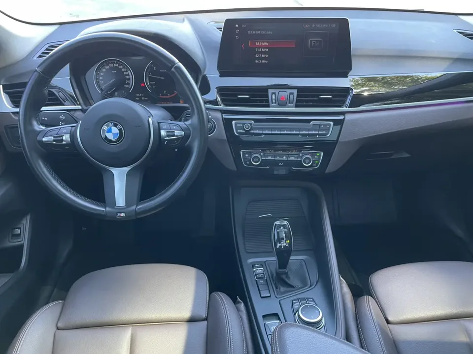 BMW X1 X1 2022 BMW X1 2022 sDrive25Li Leading Edition 2022 — thumbnail 3