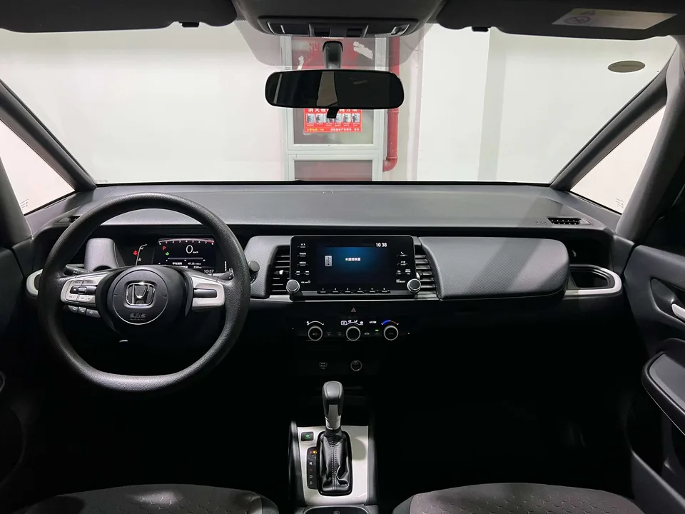 Honda FIT 1.5L CVT Trendy Sunroof Edition 2022 — миниатюра 3