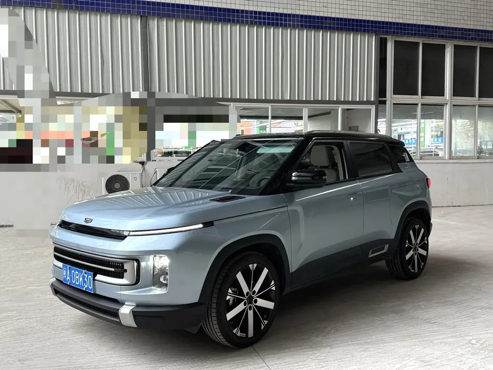 Geely ICON Geely ICON 2023 1.5TD Chocolate Edition 2023 — фото 1, купить с доставкой в Москву