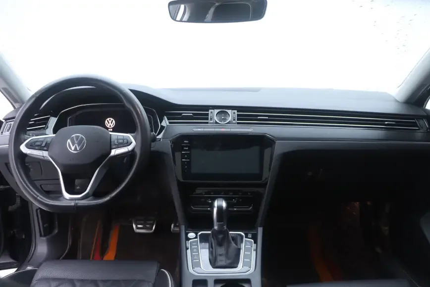 Volkswagen Magotan GTE plug-in hybrid Magotan GTE 2022 luxury model 2023 — миниатюра 2