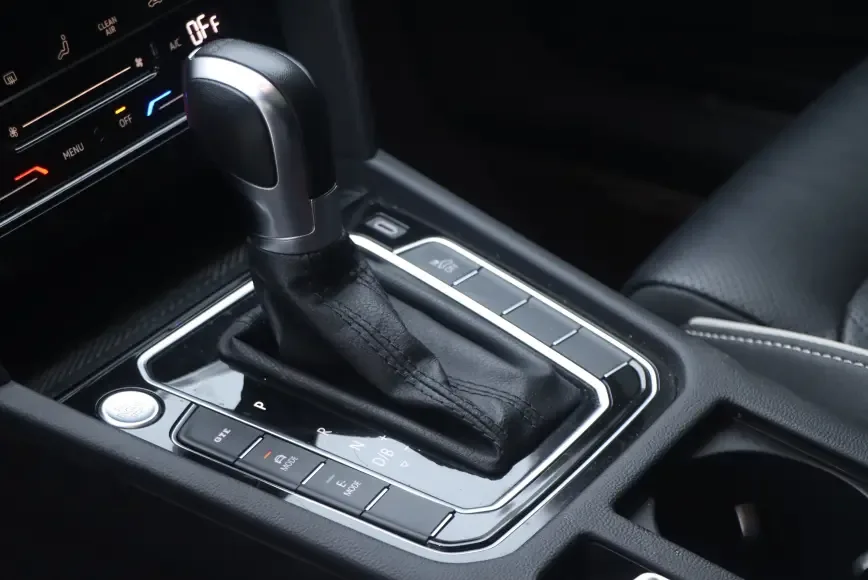 Volkswagen Magotan GTE plug-in hybrid Magotan GTE 2022 luxury model 2023 — миниатюра 5