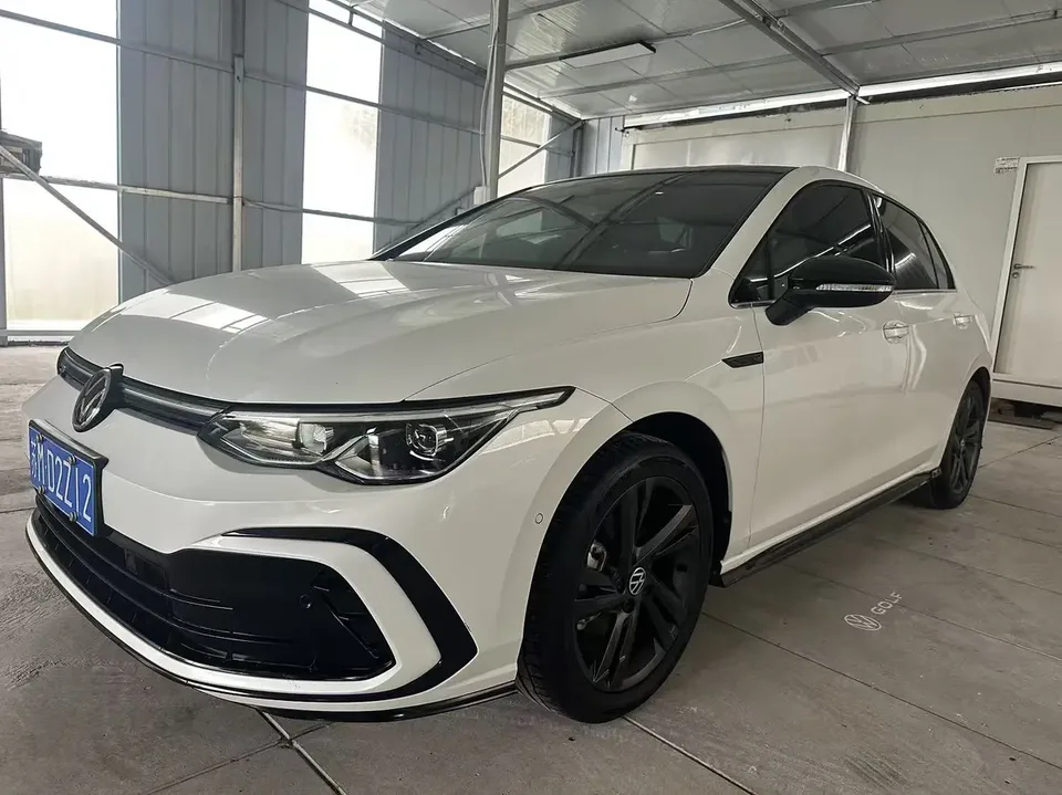 Volkswagen Golf Golf 2021 280TSI DSG R-Line 2022 — фото 1, купить с доставкой в Москву