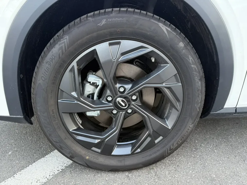 GAC Trumpchi GS3 Shadow Speed 270T Enjoy Edition 2025 — миниатюра 3