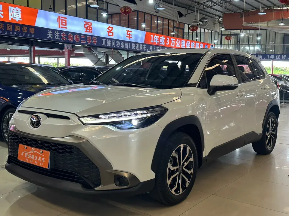 Toyota Frontlander Frontlander 2022 2.0L CVT Luxury Edition 2022 — photo 1, buy with delivery to Moscow