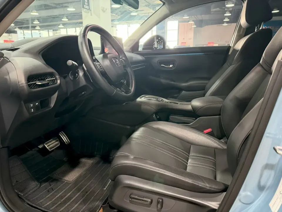 Honda ZR-V 2.0L RuiExclusive Edition 2024 — миниатюра 5