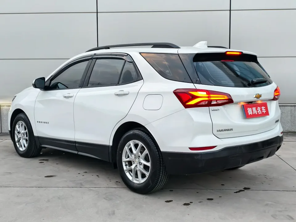 Chevrolet Equinox Explorer 2021 535T Yujie Edition 2022 — миниатюра 4