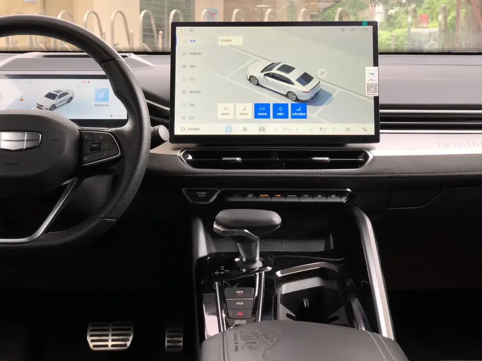 Geely Preface Xing Rui 2025 2.0T DongfangyaoMoon-gazing Edition 2024 — thumbnail 3
