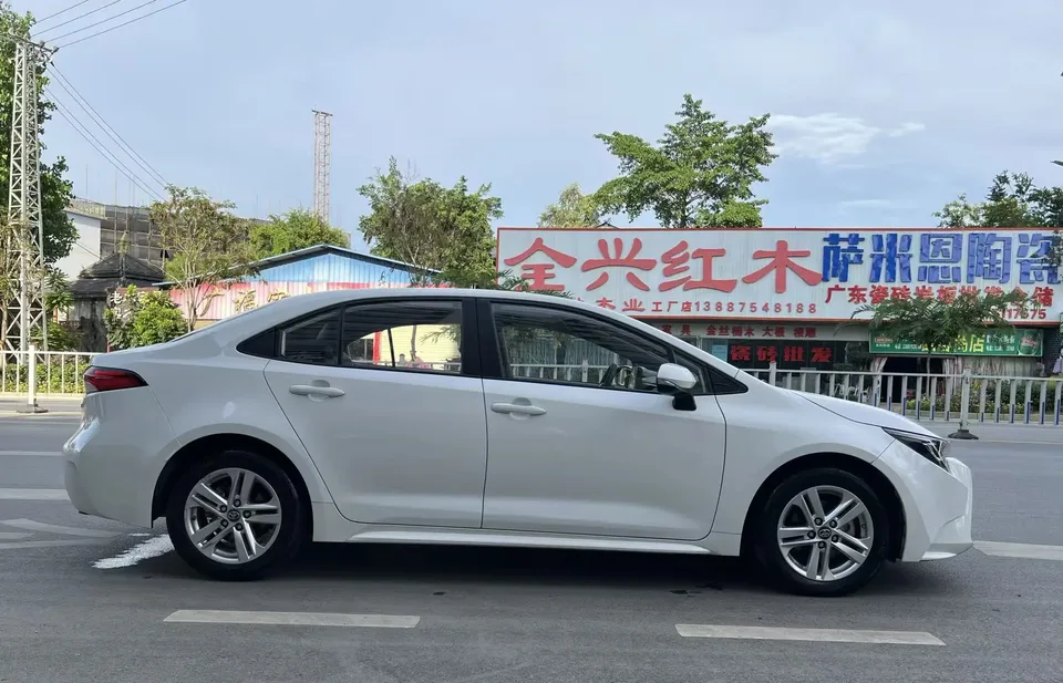 Toyota Levin Ralink 2022 TNGA 1.5L Advanced Edition 2023 — миниатюра 2