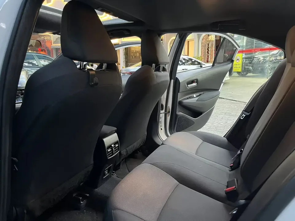 Toyota Levin 2022 Lelink 185T CVT Luxury Edition 2023 — миниатюра 3