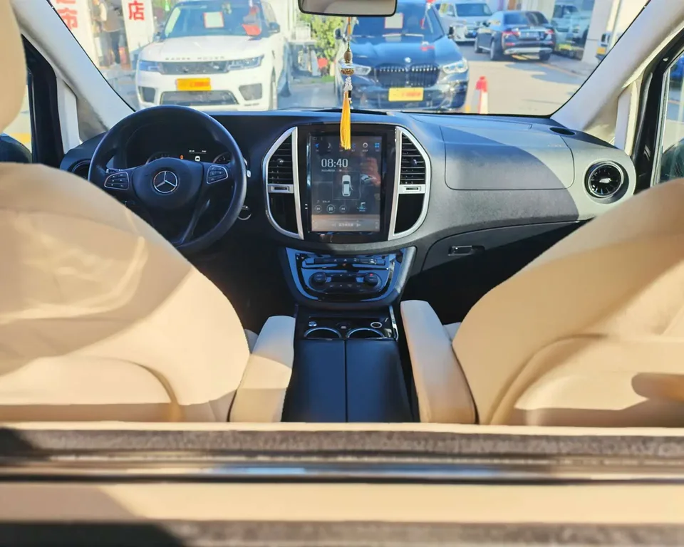 Mercedes-Benz Vito 2.0T Automatic Front-wheel Drive 7-seater Original Customized Edition 2022 — миниатюра 4