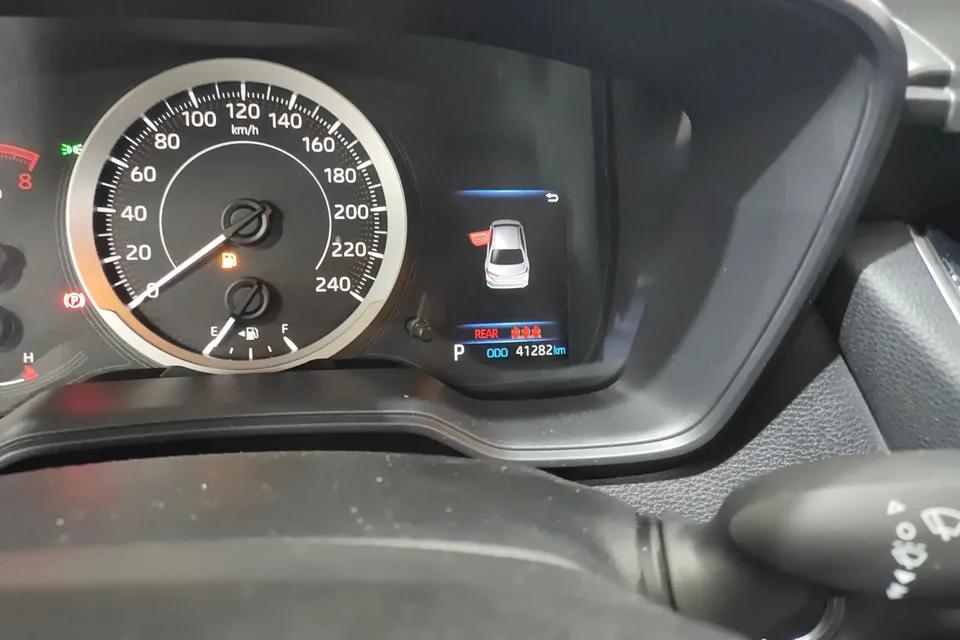 Toyota Corolla 1.2T S-CVT Elite PLUS Edition 2022 — миниатюра 4