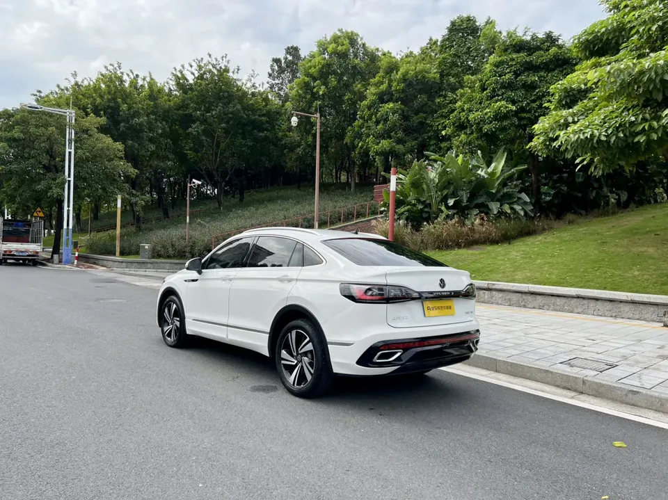 Volkswagen TiguanX Tiguan X 2022 330TSI Yuexiang Edition 2022 — миниатюра 2