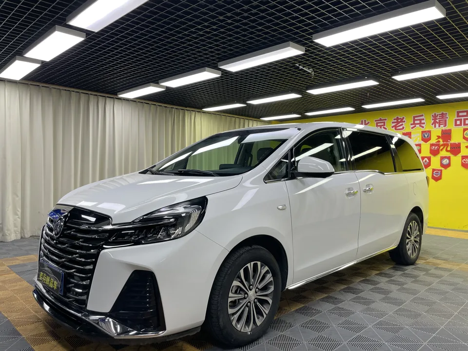 Buick GL8 2023