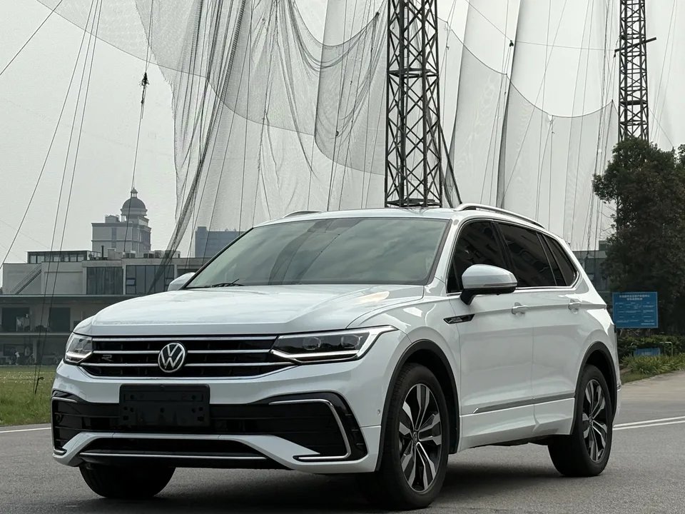 Volkswagen Tiguan L 2024