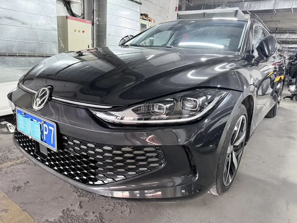 Volkswagen Lamando Lingdu L 280TSI DSG Super Hot Flagship Edition 2023 — фото 1, купить с доставкой в Москву