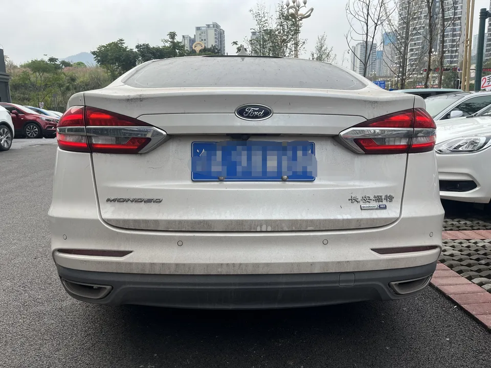 Ford Mondeo Mondeo EcoBoost 180 Fashion Edition 2022 — миниатюра 2