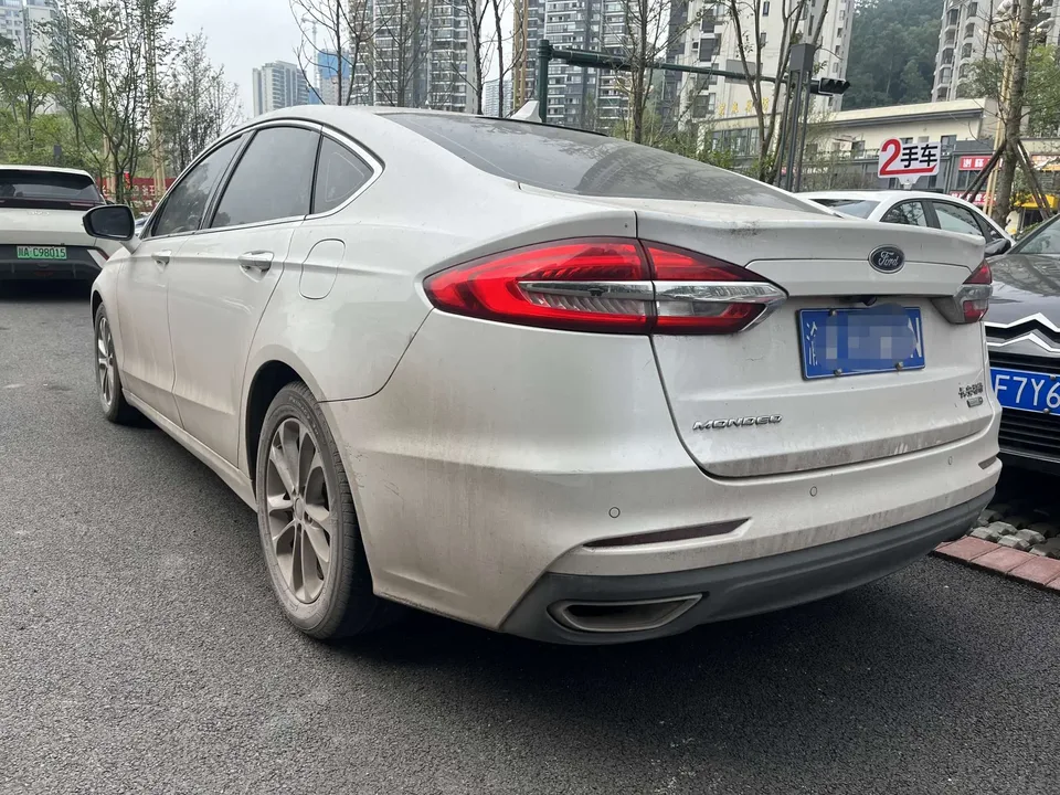 Ford Mondeo Mondeo EcoBoost 180 Fashion Edition 2022 — миниатюра 4