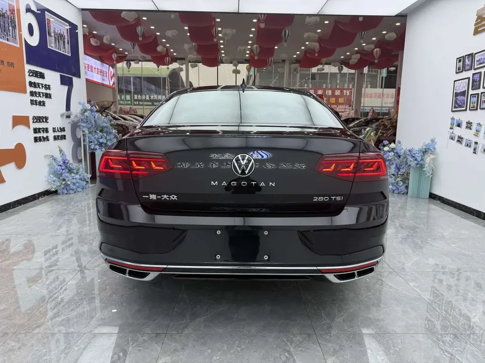Volkswagen Magotan Magotan 2025 Public Edition 280TSI DSG Comfort Edition 2025 — миниатюра 2