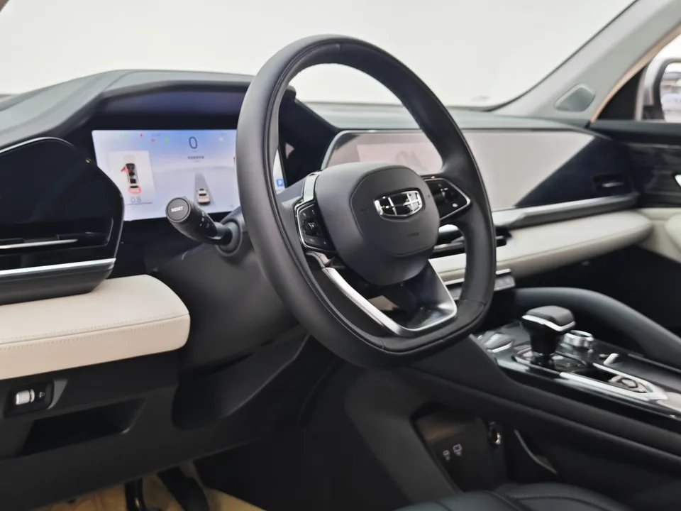 Geely Monjaro 2.0TD High Power Automatic 2WD Flagship Model 2024 — миниатюра 5