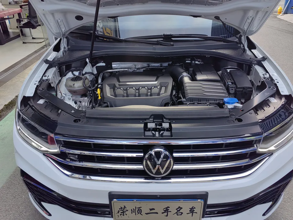 Volkswagen Tiguan L Tiguan L 2023 facelift 380TSI 4WD R-Line Enjoy Edition 7-seater 2024 — thumbnail 5