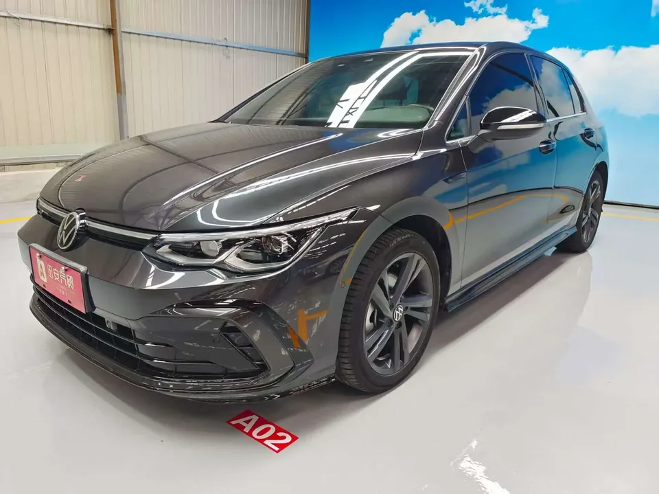 Volkswagen Golf Golf 2021 280TSI DSG R-Line 2022 — фото 1, купить с доставкой в Москву