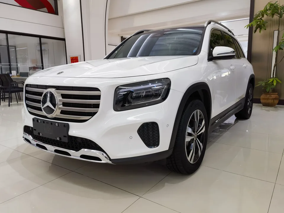 Mercedes-Benz GLB-Class 2023
