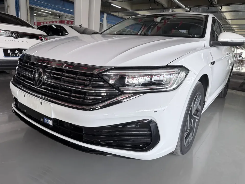 Volkswagen Sagitar 2023
