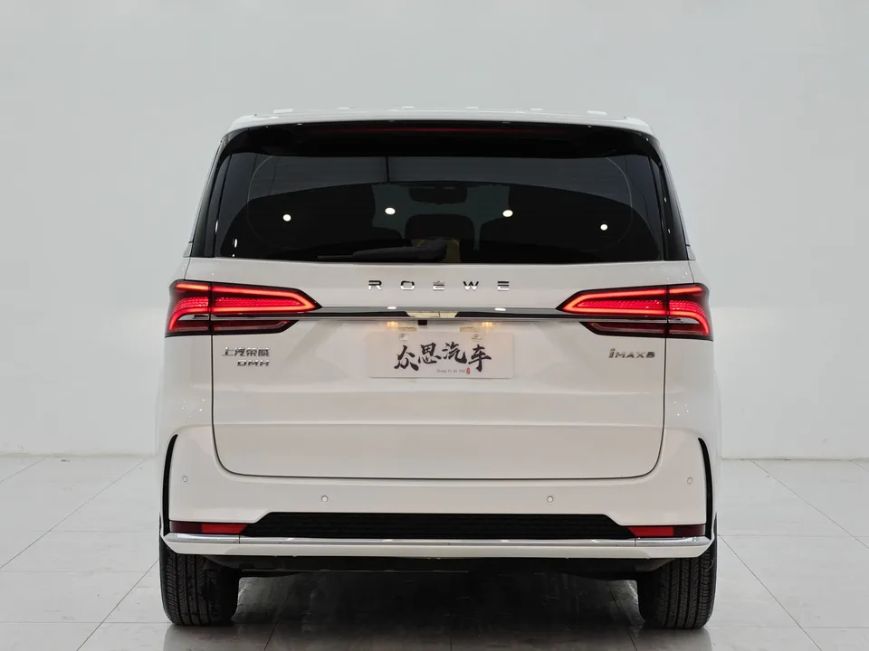 Roewe iMAX8 DMH 1.5T Land Rover Premium Edition 2025 — миниатюра 5