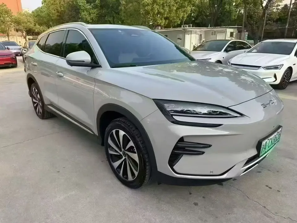 BYD Song PLUS EV Champion Edition 520KM flagship model 2023 — миниатюра 3