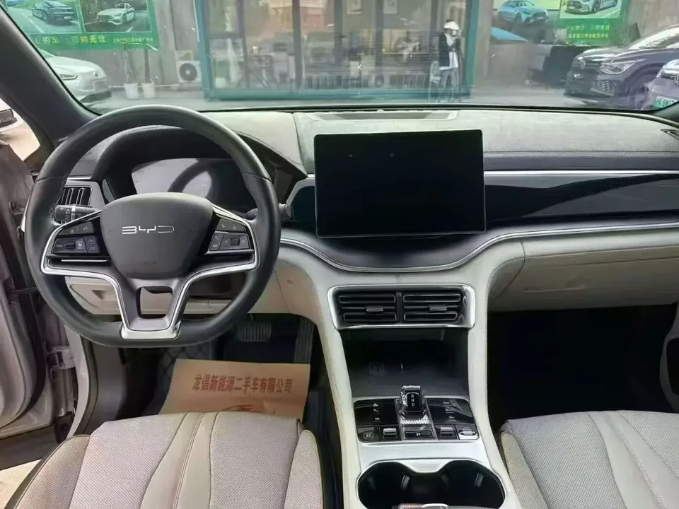BYD Song PLUS EV Champion Edition 520KM flagship model 2023 — миниатюра 4