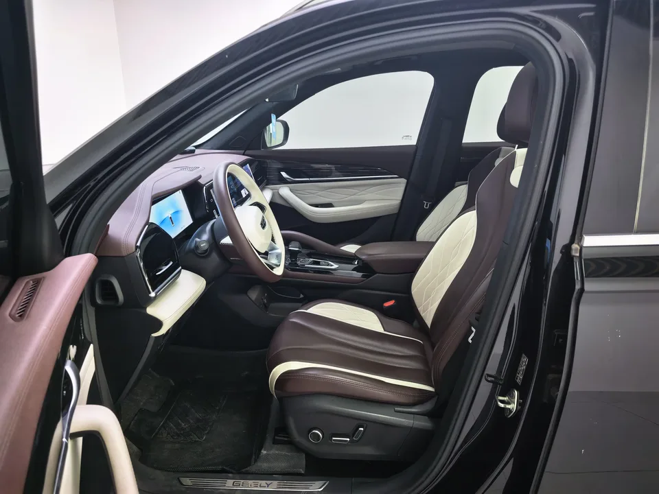 Geely Monjaro Xingyue L 2024 2.0TD High Power Automatic 2WD Yunqi Edition 2024 — thumbnail 5
