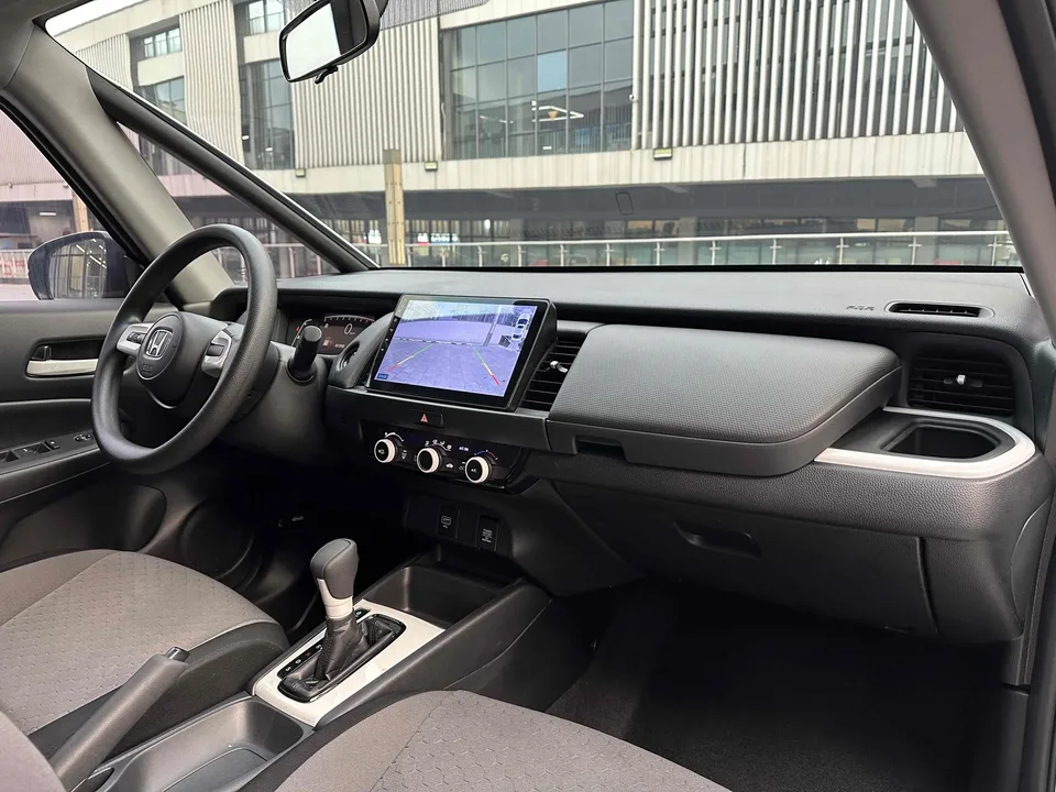 Honda FIT 1.5L CVT Trendy Sunroof Edition 2022 — миниатюра 4