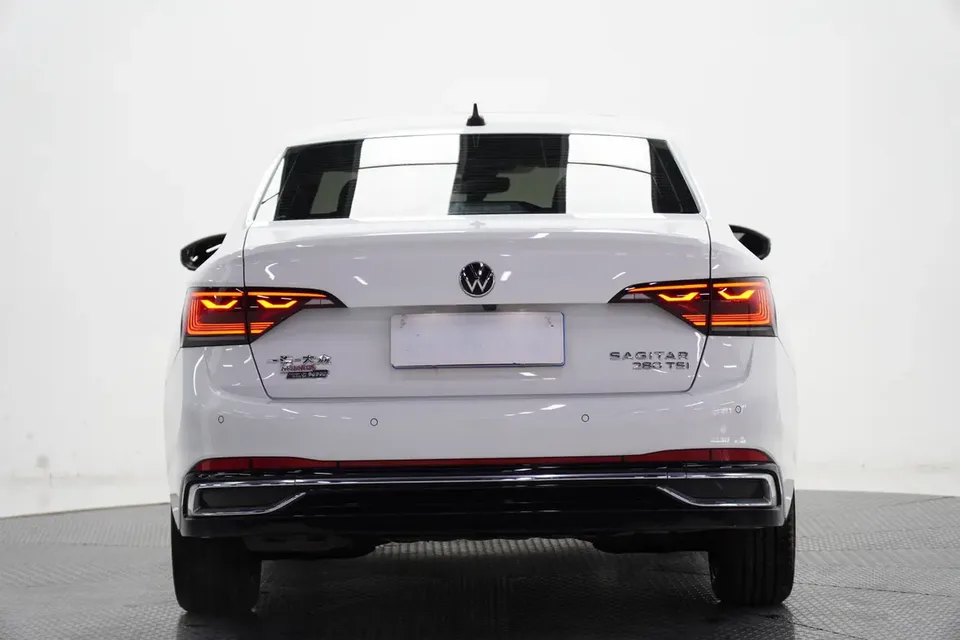 Volkswagen Sagitar 2023 Sagitar 280TSI DSG Beyond Edition 2022 — thumbnail 2