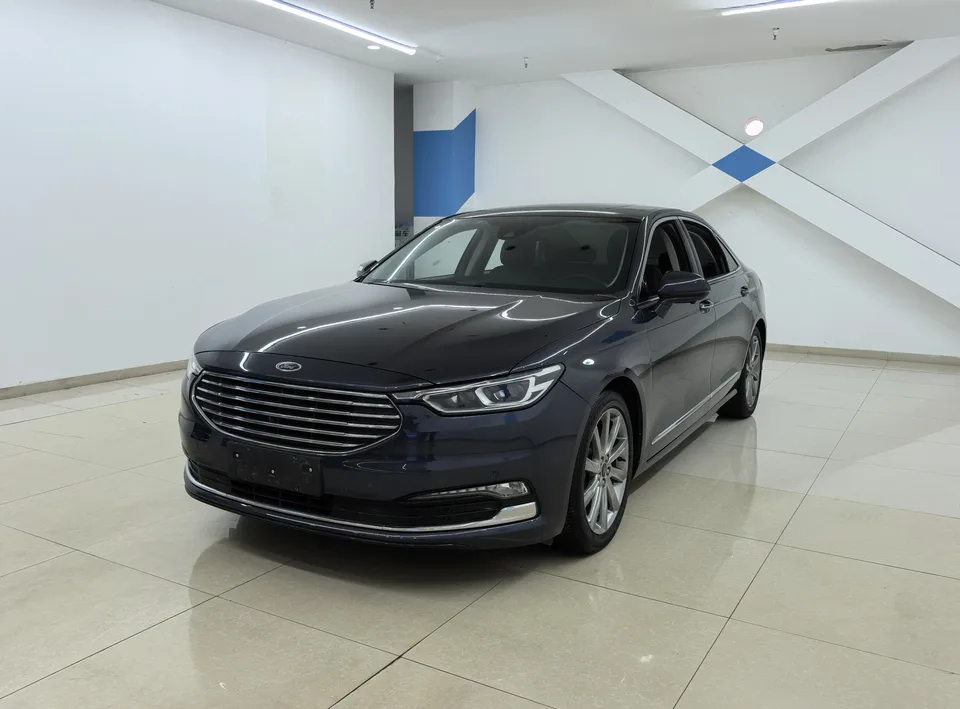 Ford Taurus 2022