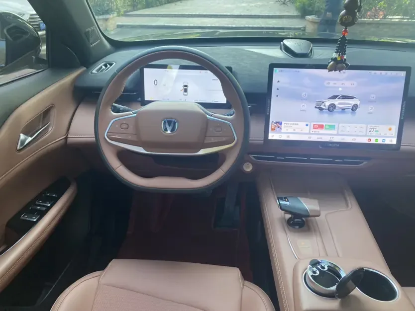 Changan Uni-Z Changan UNI-Z 2025 1.5T DCT Luxury Edition 2025 — миниатюра 4