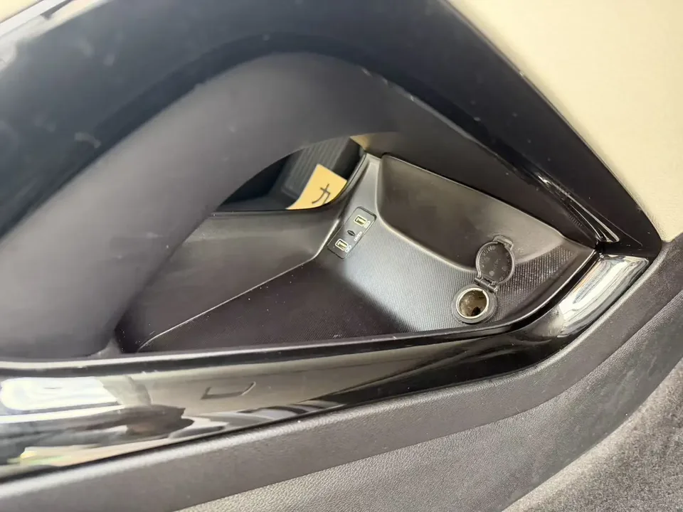 BYD Song PLUS DM DM-i 110KM 2WD flagship model 2023 — миниатюра 3