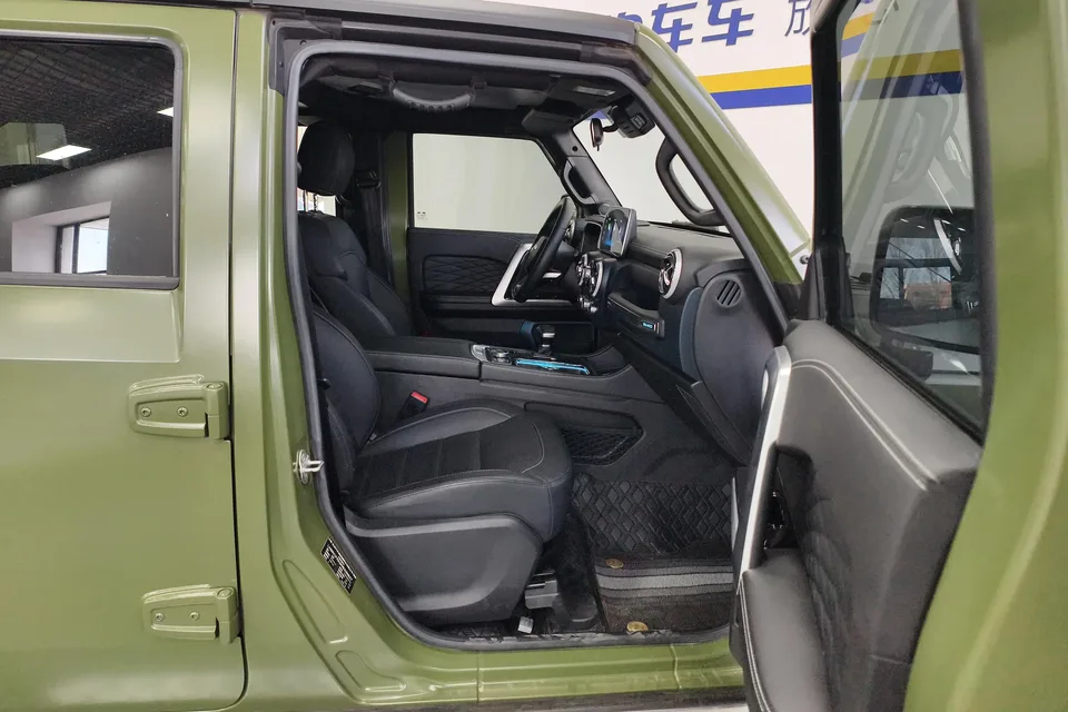 BAIC Beijing Off-road BJ40 2.0D Automatic 4WD Blade Hero Edition Knight Edition 2023 — миниатюра 5