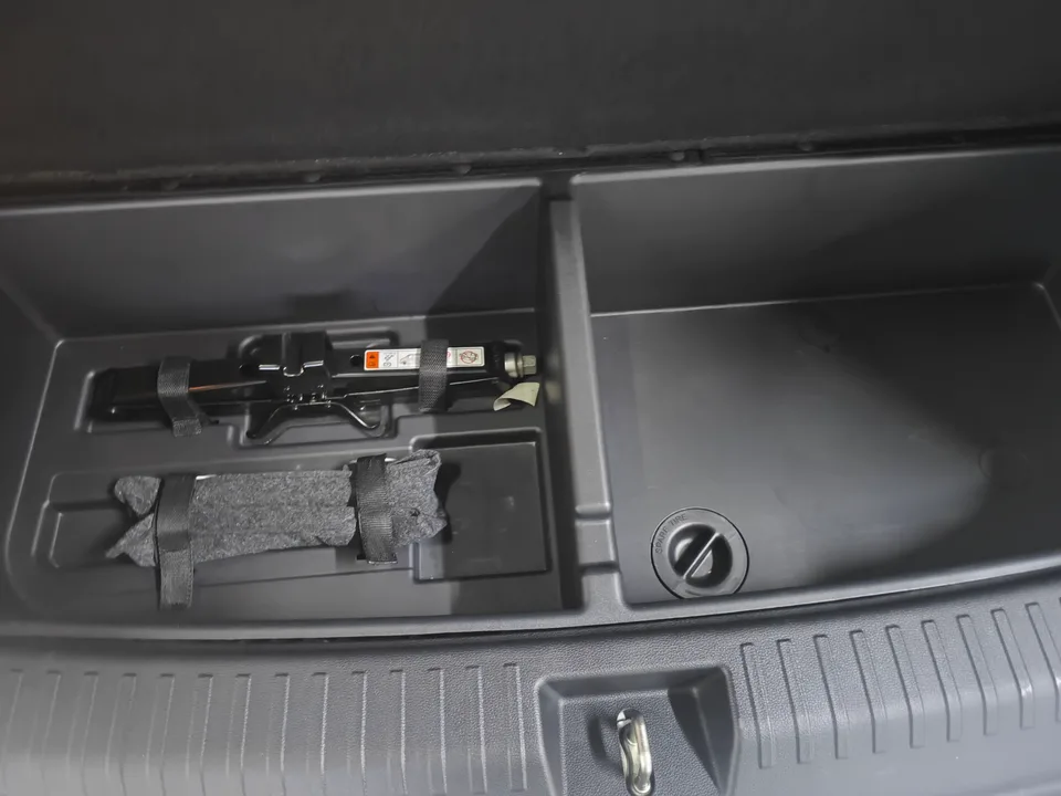 Maxus G50 Maxus G50 2023 PLUS 1.5T Automatic Escort Edition 2023 — миниатюра 3