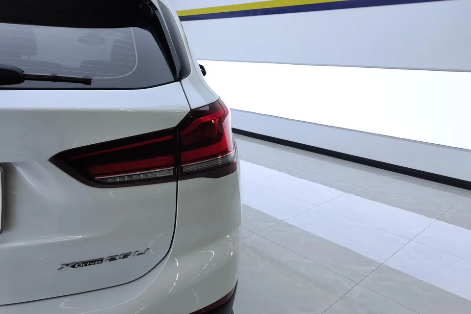 BMW X1 BMW X1 2022 xDrive25Li Exclusive Model 2023 — миниатюра 2