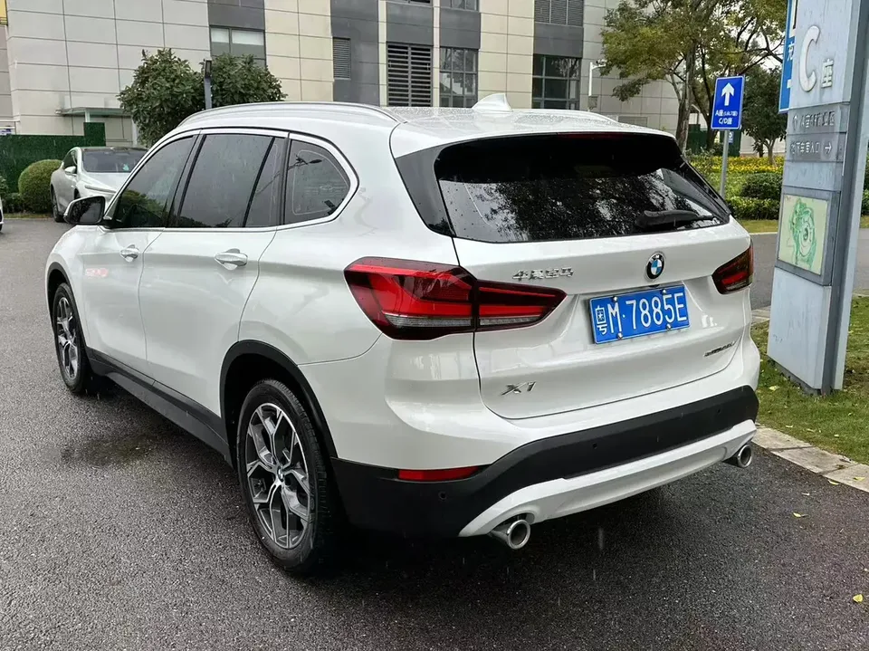 BMW X1 X1 2022 BMW X1 2022 sDrive25Li Leading Edition 2022 — thumbnail 4